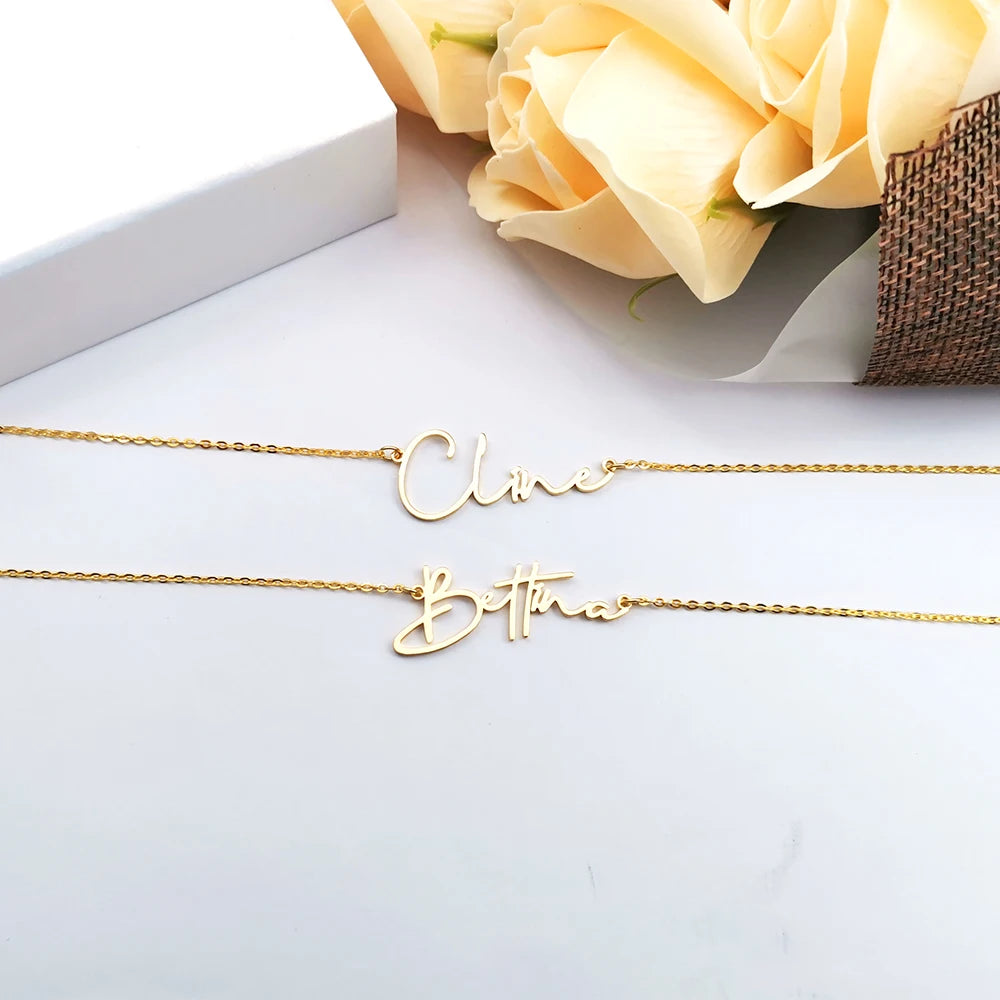 DODOAI Personalized Name Necklace ,Name Necklace with Cursive Font ,Customized Pendants Stainless Steel Jewelry for Women