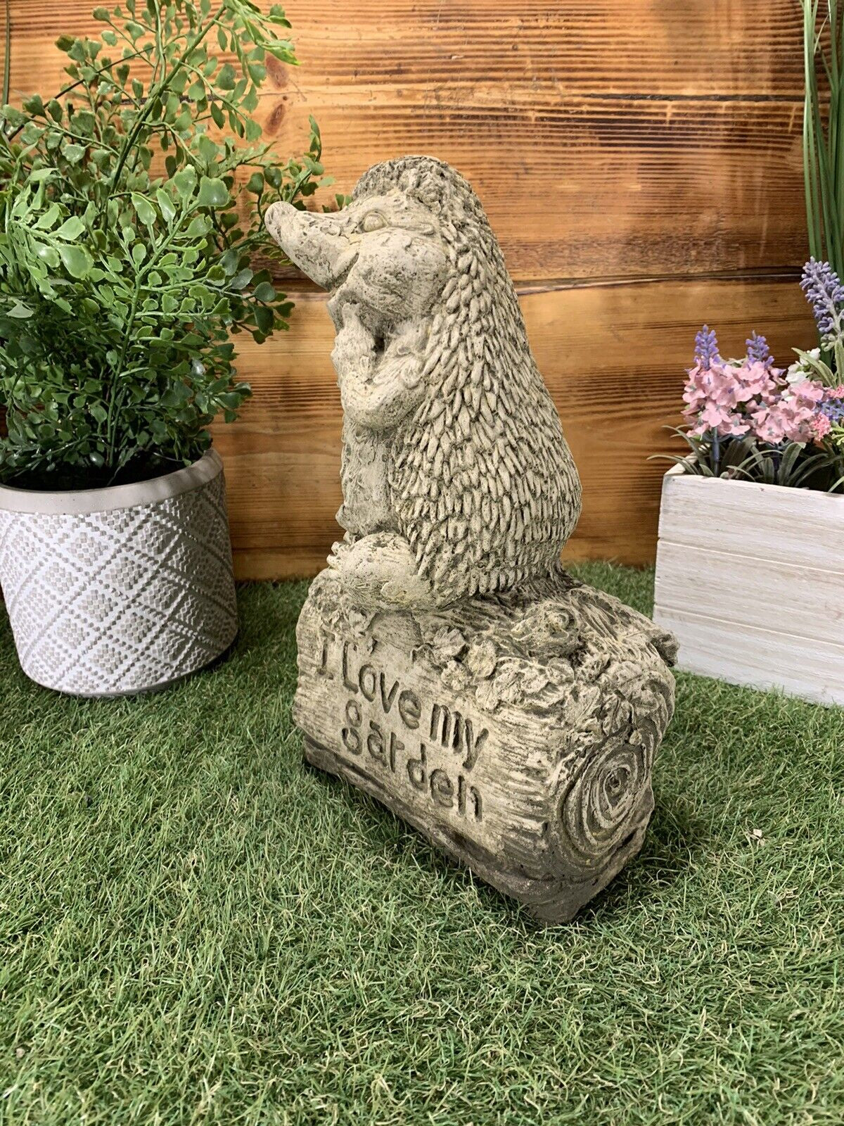 STONE GARDEN “I LOVE MY GARDEN” HEDGEHOG CUTE ORNAMENT