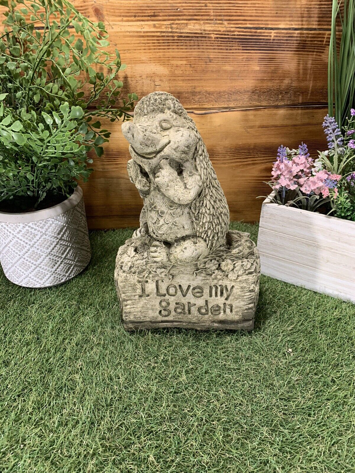 STONE GARDEN “I LOVE MY GARDEN” HEDGEHOG CUTE ORNAMENT