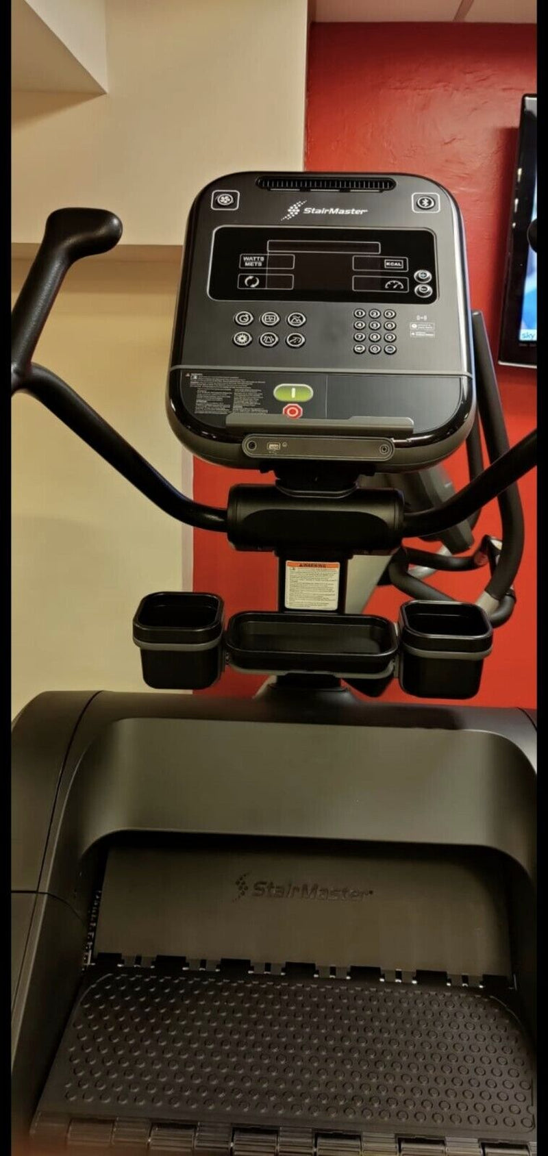 Stairmaster Stairmill, Stepper 8GX Gauntlet LED SCREEN - Video inside to the BBC